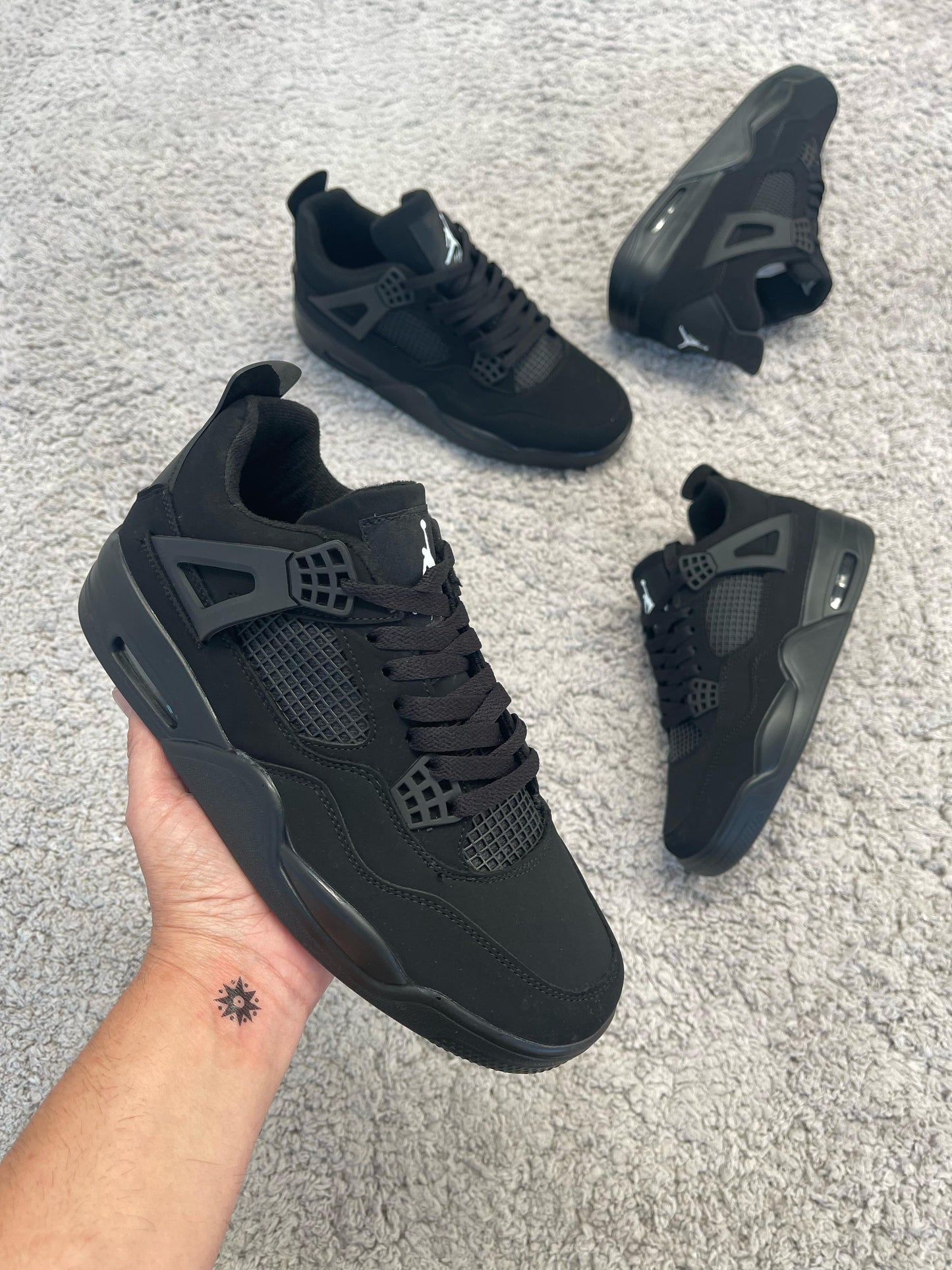 Jordan Retro 4 black