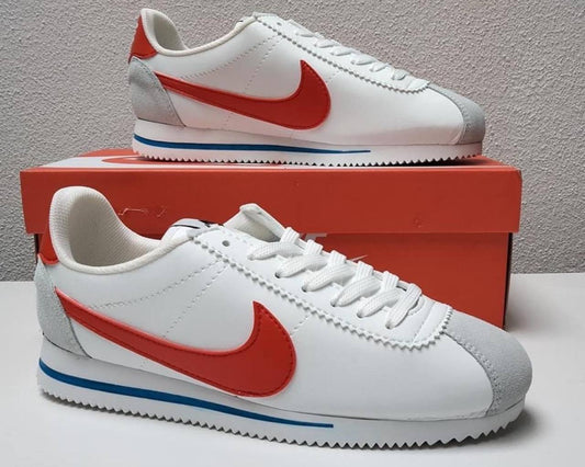 Zapatillas Nike Cortez logo rojo