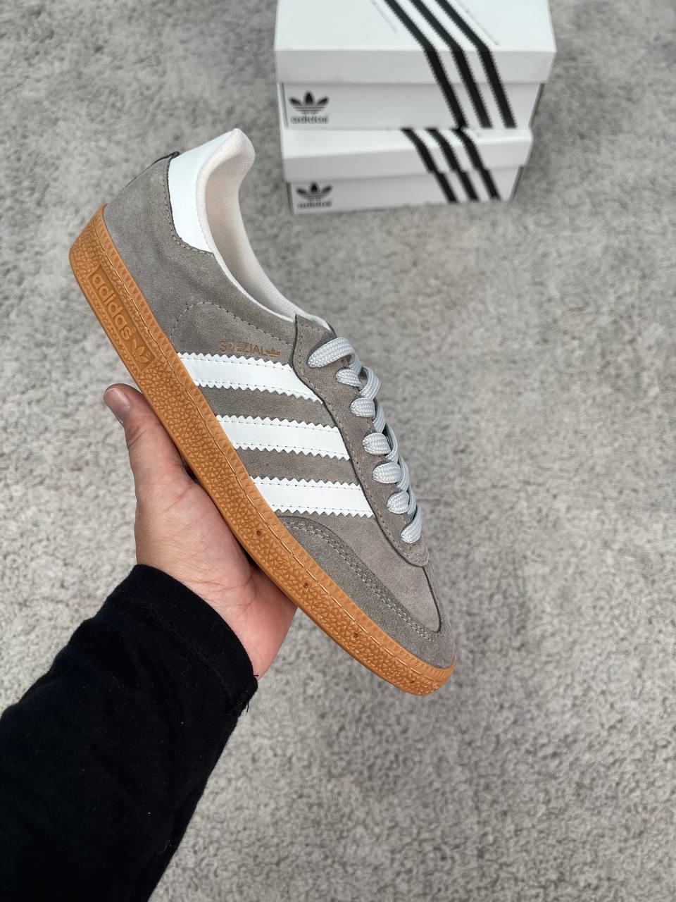 ADIDAS GAZELLE gris