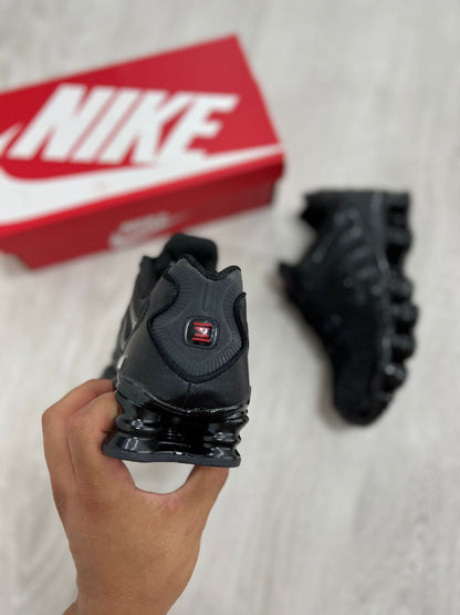 Nike Shox negras