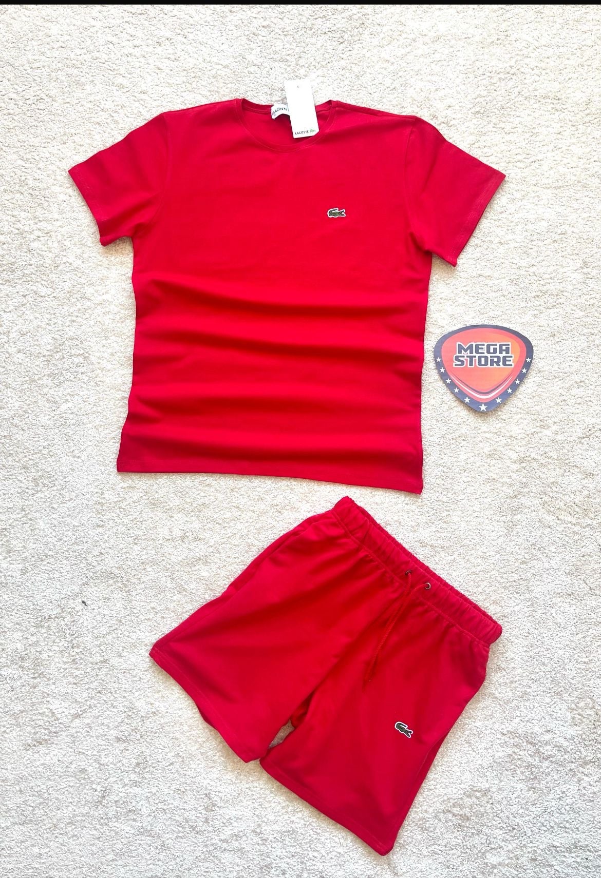 CONJUNTO LACOSTE ROJO + AURICULARES