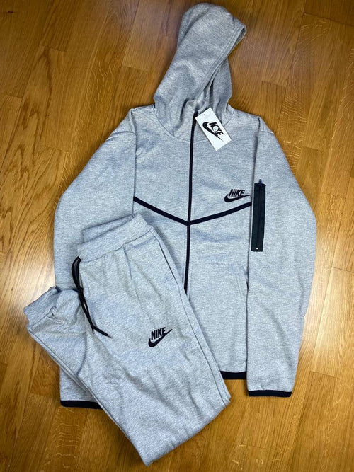 Nike Tech Fleece