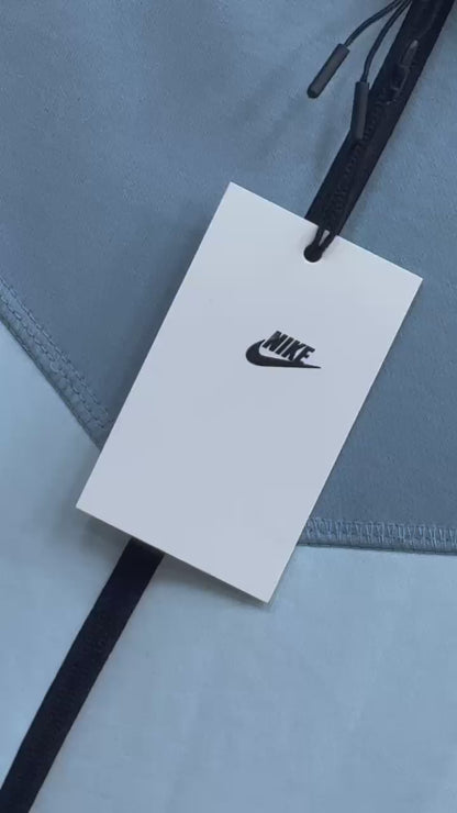 Nike Tech